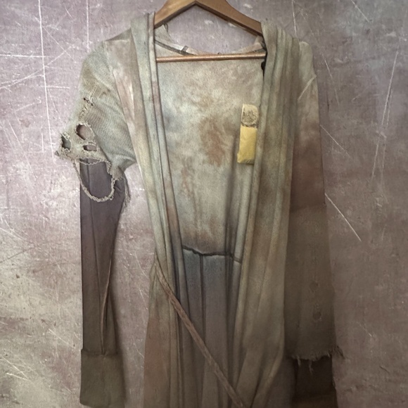 distressed dystopian robe cardigan - Picture 5 of 10